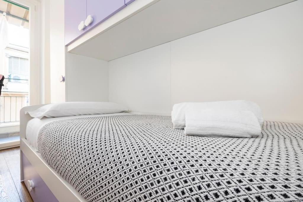 Stylish Apartment Rome Air Conditionig Wifi Tv 50 Metro 4 Minutes Away Buitenkant foto