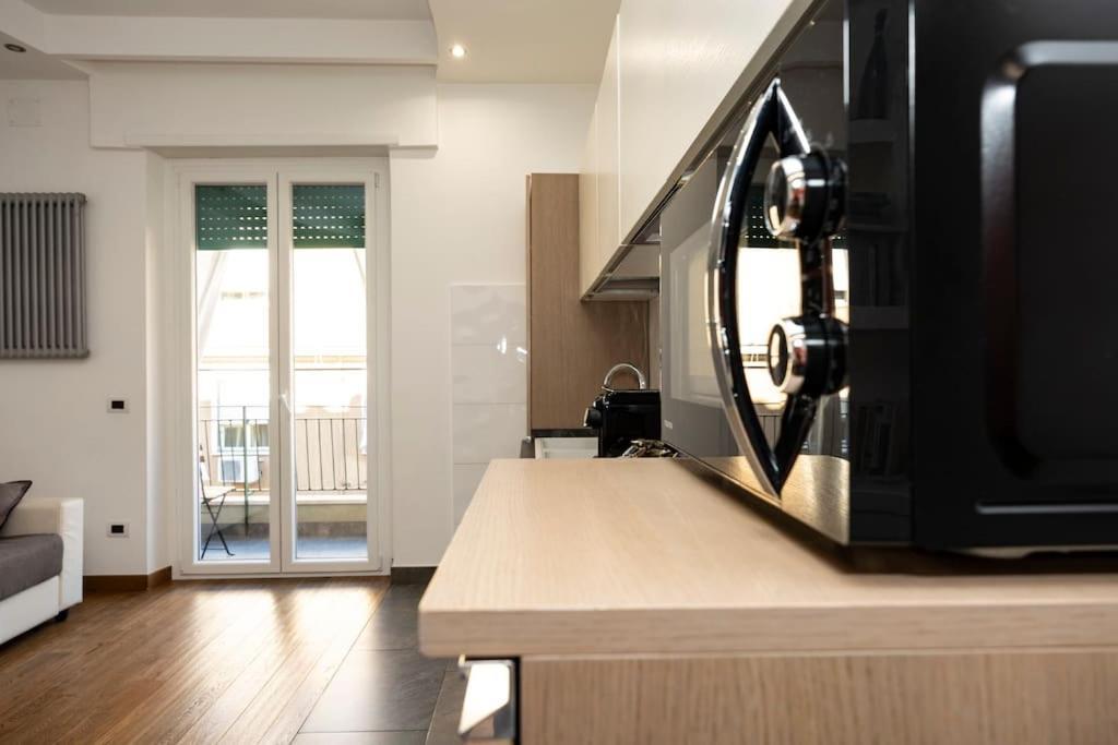 Stylish Apartment Rome Air Conditionig Wifi Tv 50 Metro 4 Minutes Away Buitenkant foto